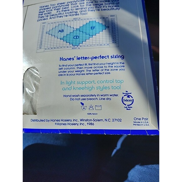 Vtf 1997 Hanes Too Day Sheers Pantyhose PEARL Sheer Reinforced Toe Size CD Nylon - Picture 6 of 7